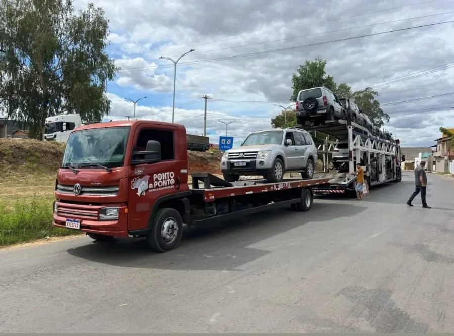 Transporte de veículos entre cidades